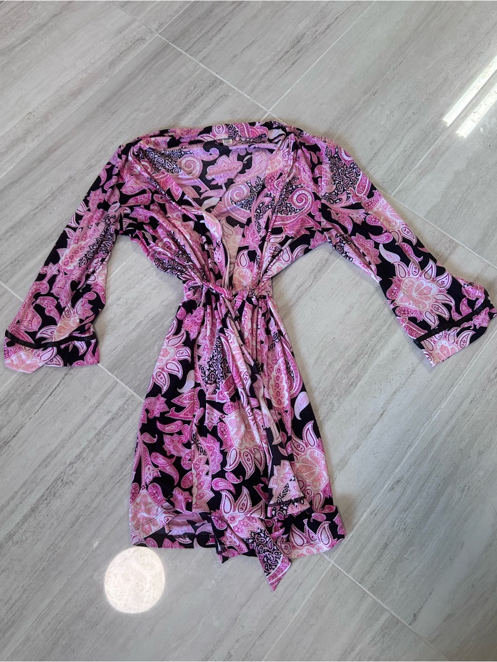 Pink Paisley S/M Pink & Black Wrap Robe